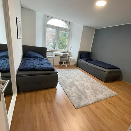 Mavi-homes-neu Saniert Mit Balkon Iii Nur Gesamtvermietung Der Ganzen Verfuegbariii شقة