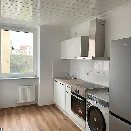 شقة Mavi-homes-neu Saniert Mit Balkon Iii Nur Gesamtvermietung Der Ganzen Verfuegbariii *